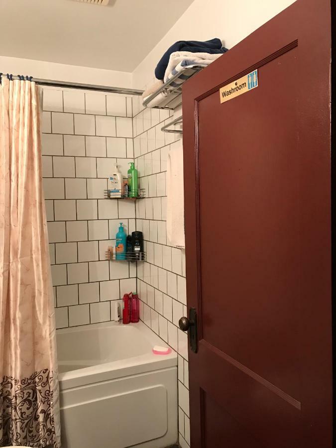 Nisku Guest House Экстерьер фото