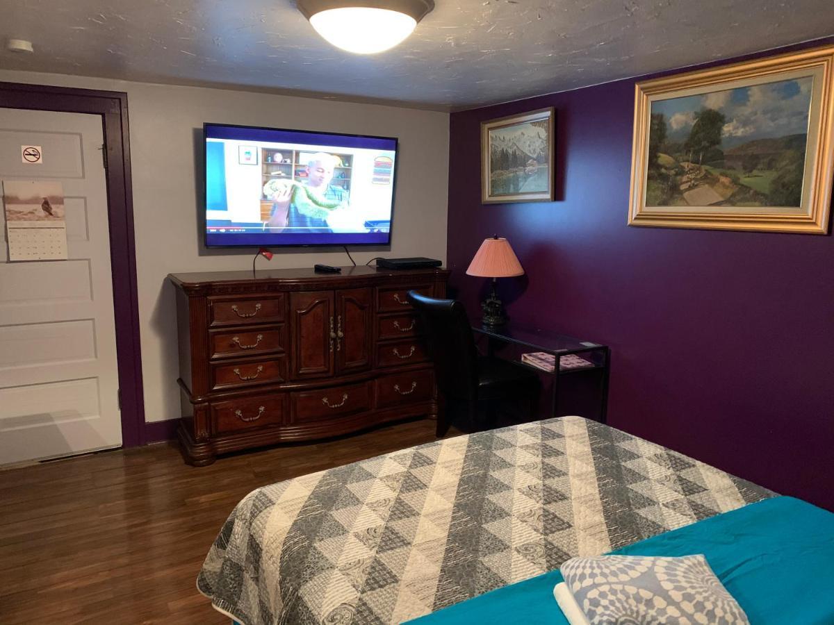 Nisku Guest House Экстерьер фото